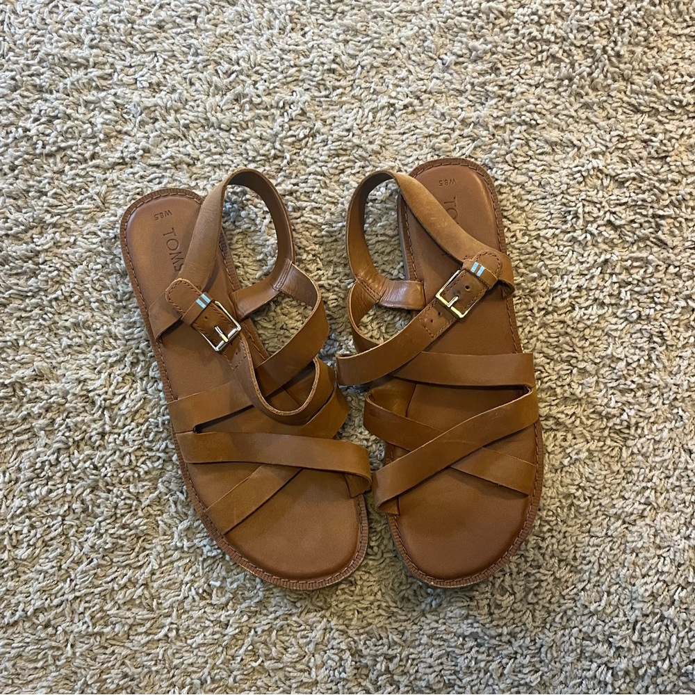 Tom’s Brown Sandals